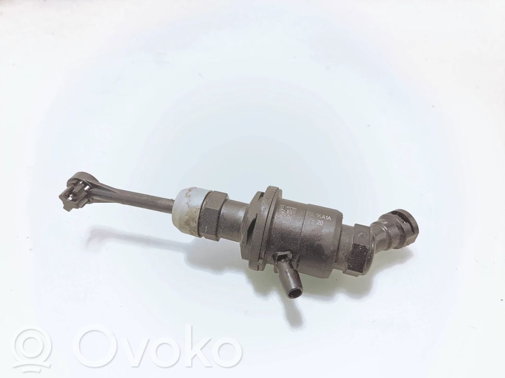 Nissan Juke I F15 Cilindro maestro de embrague 