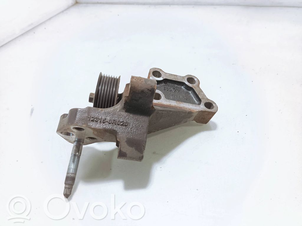Toyota Avensis T270 Supporto di montaggio del motore (usato)