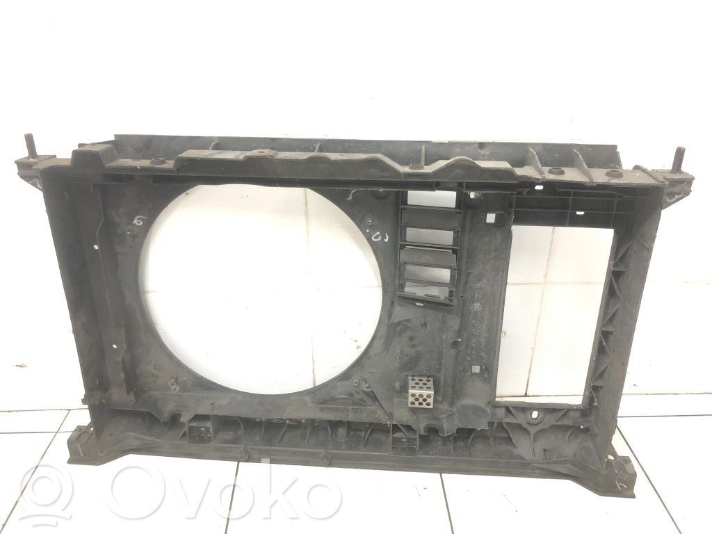 Peugeot 307 Aro de refuerzo del ventilador del radiador 