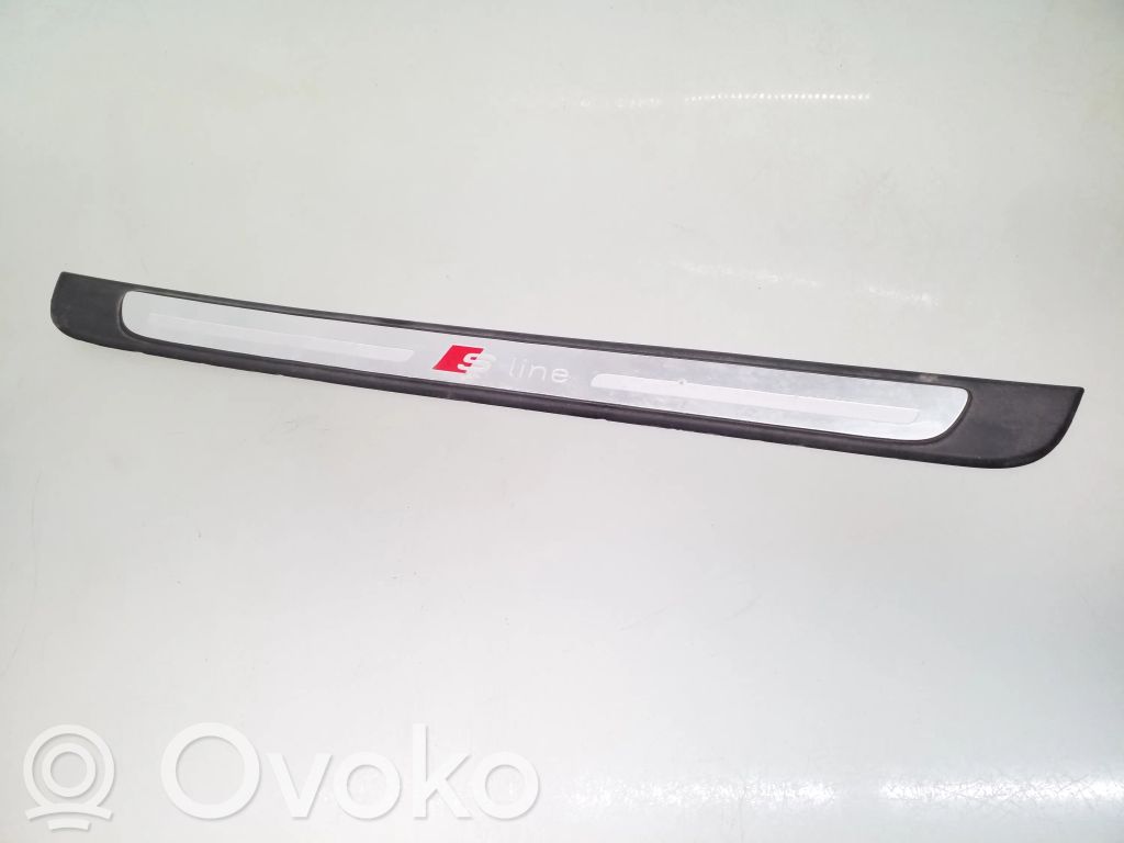 Audi A3 S3 8V Listwa progowa przednia