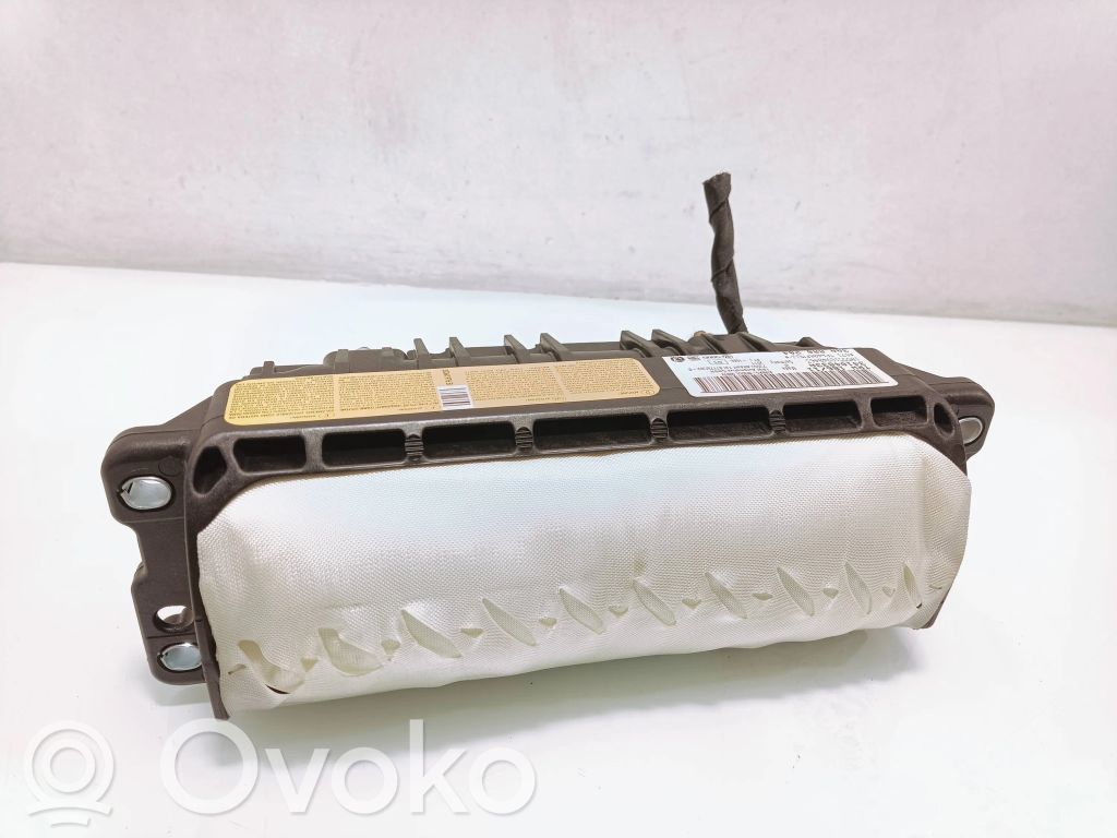 Volkswagen PASSAT B7 Airbag pasager 
