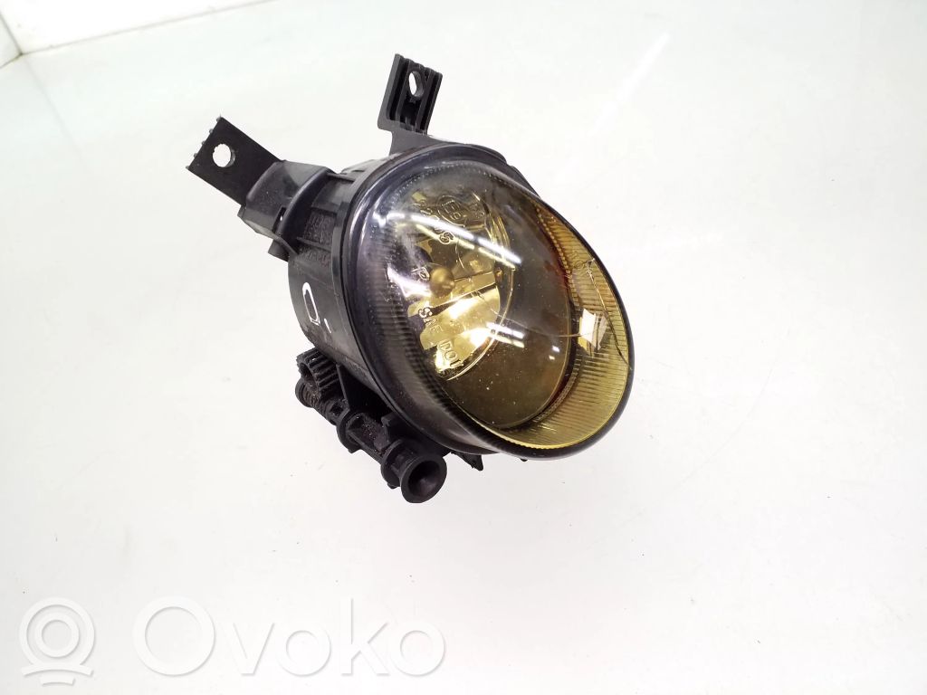 Audi A4 S4 B7 8E 8H Światło przeciwmgłowe przednie 