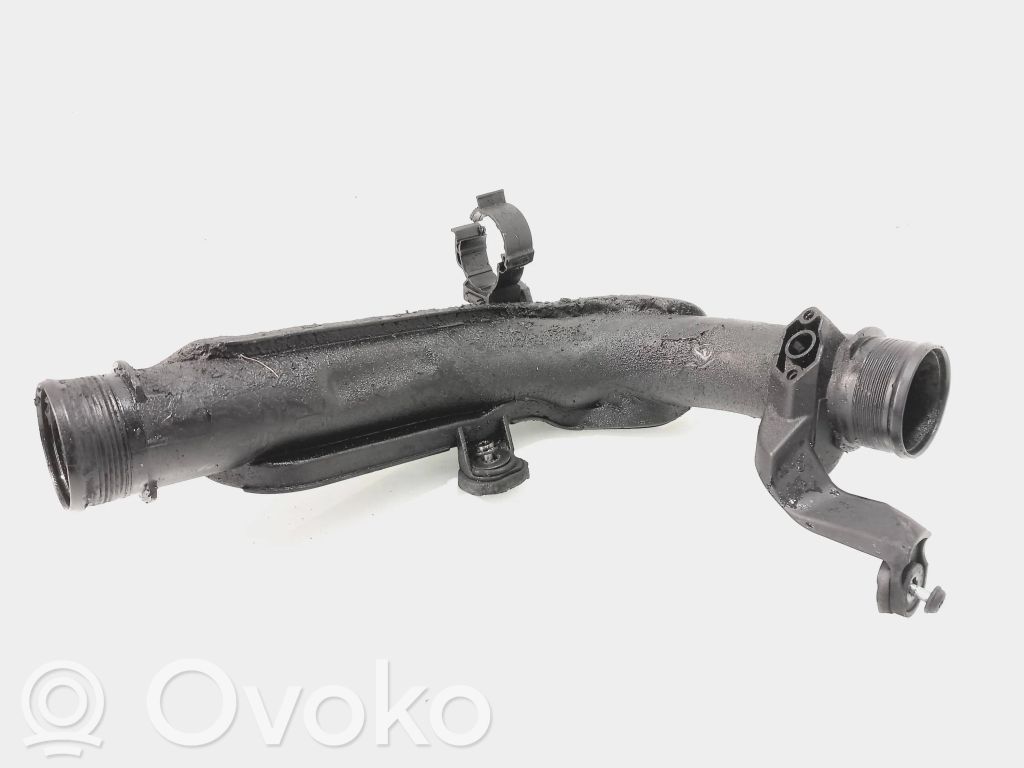 Volkswagen PASSAT B7 Furtun/conductă intercooler