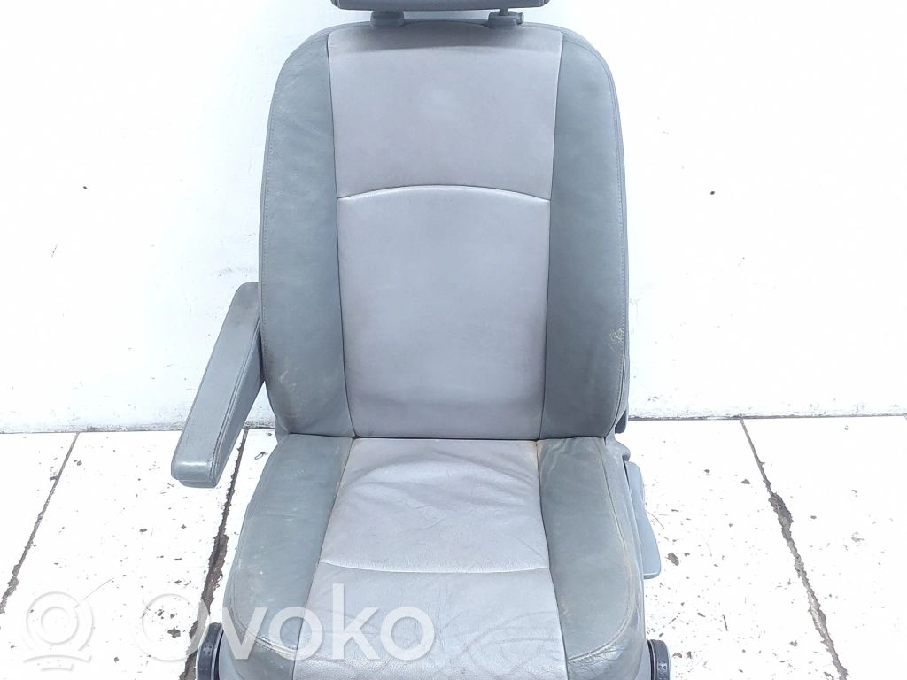 Fotel przedni kierowcy   00095210