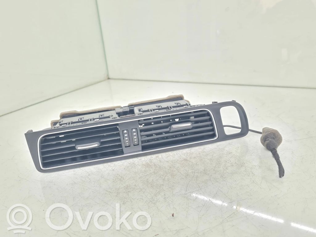 Audi Q5 SQ5 8R Kojelaudan keskiosan tuuletussuuttimen ritilä 