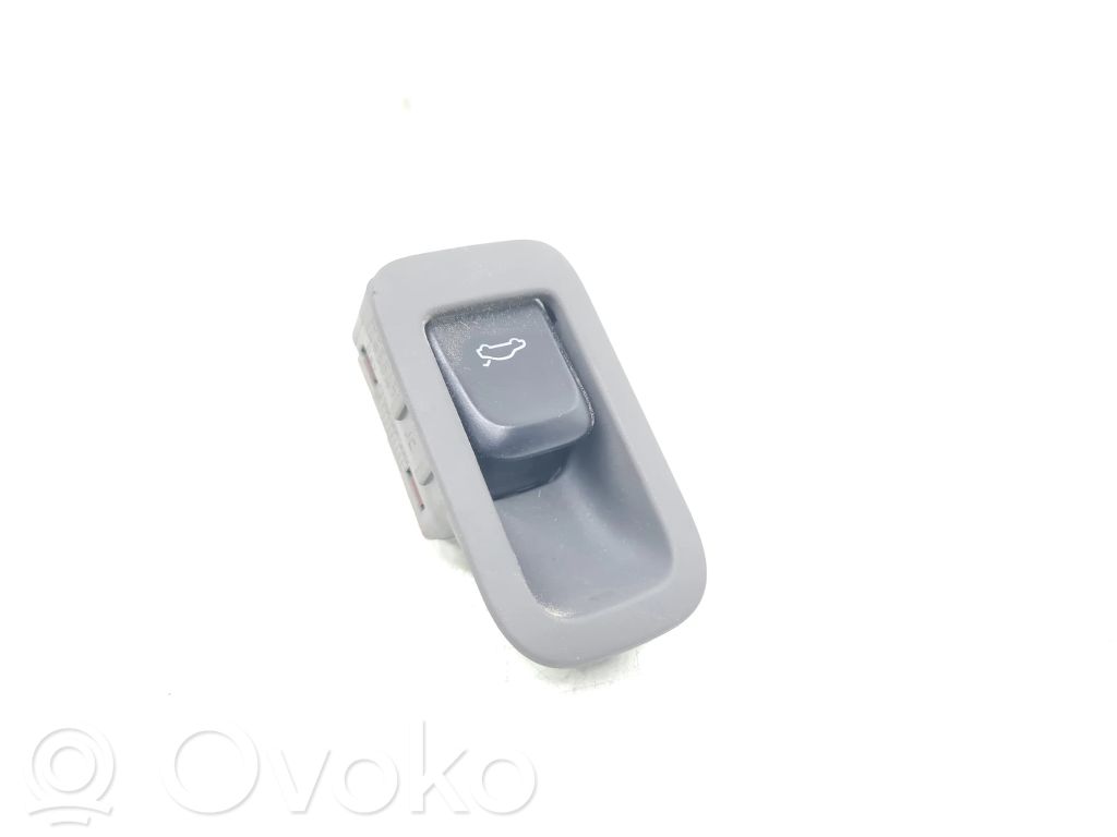 Audi Q5 SQ5 8R Tailgate opening switch 