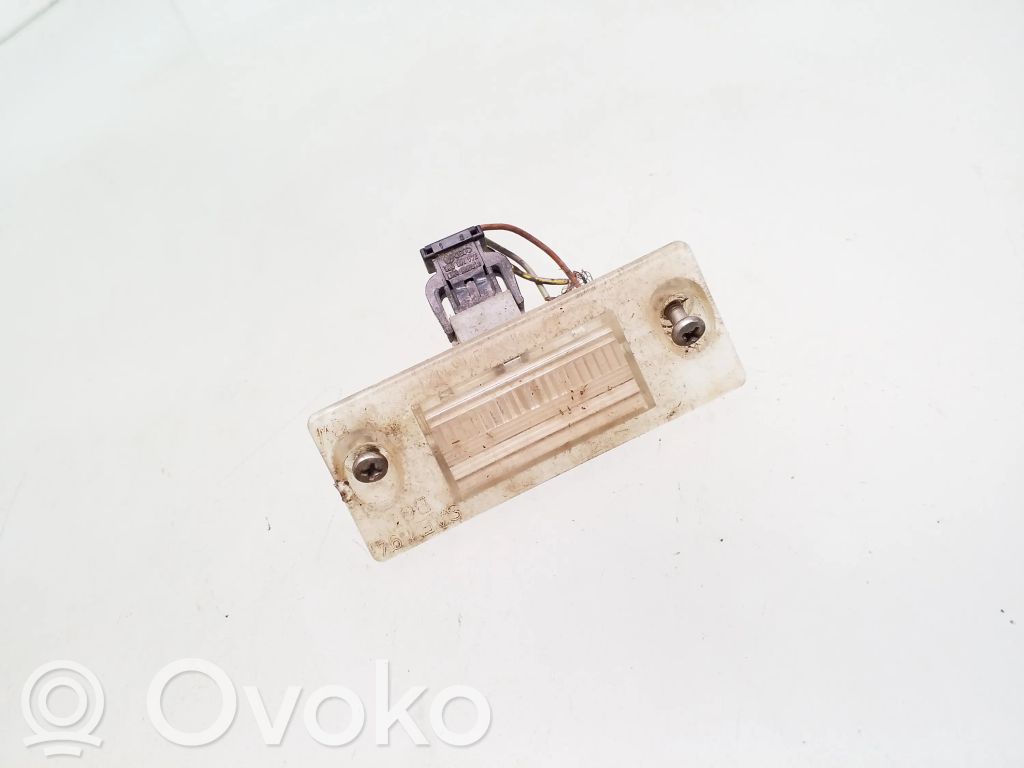 Audi A4 S4 B5 8D Éclairage de plaque d'immatriculation 