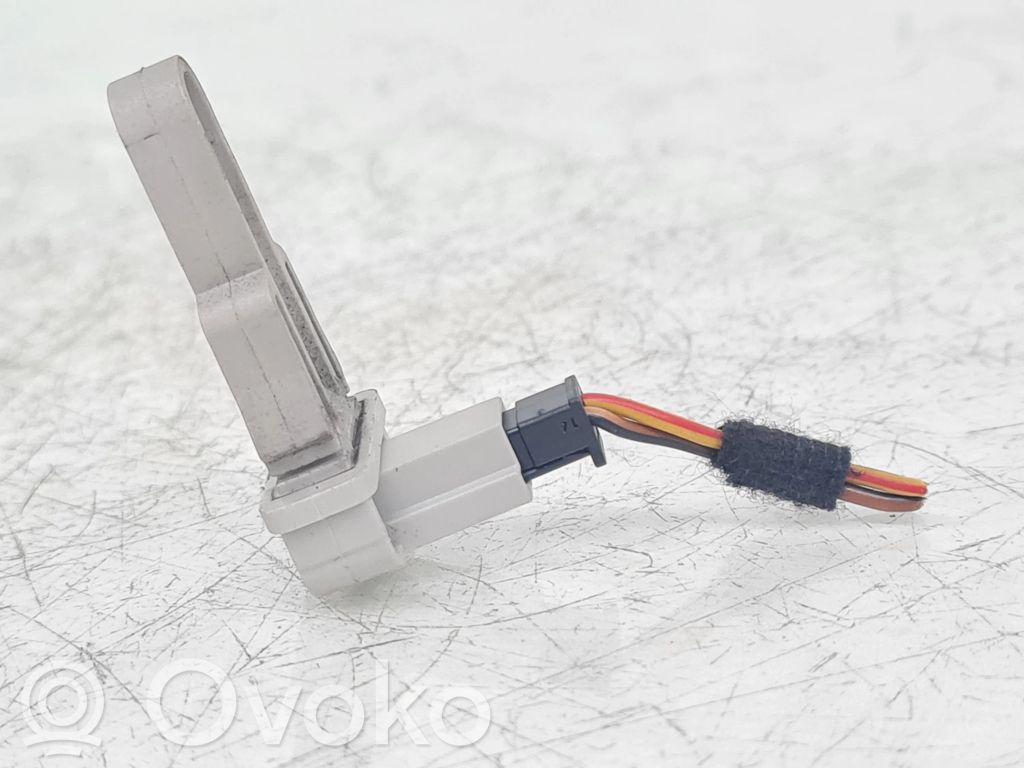Interior temperature sensor   98196