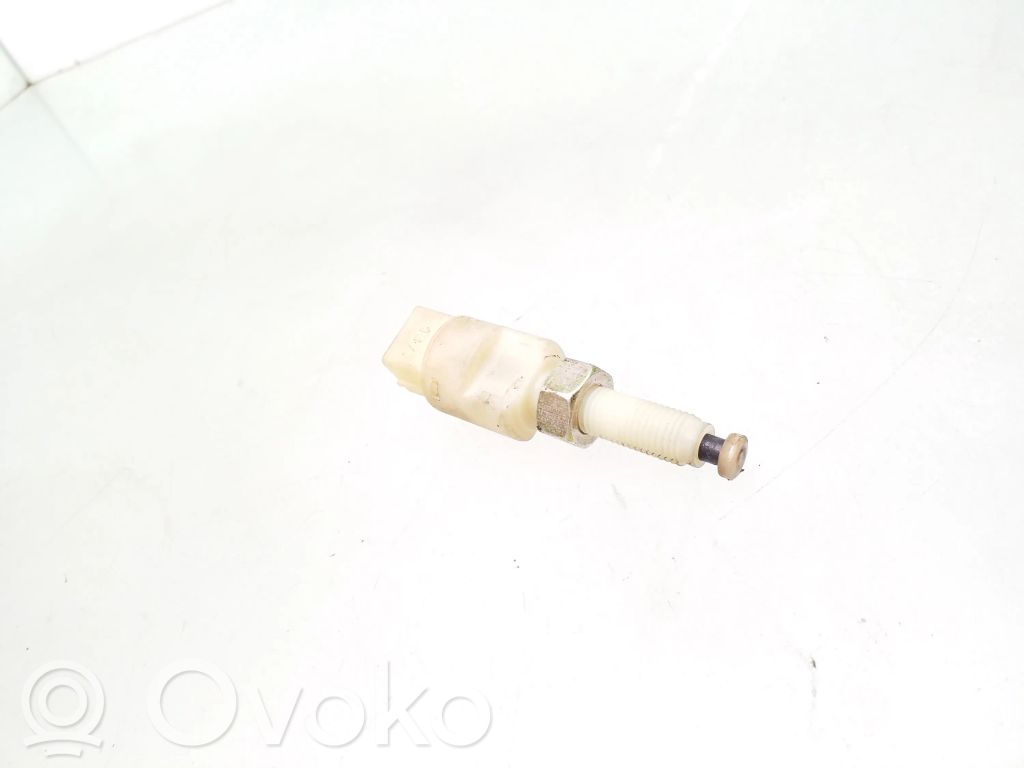 Audi A4 S4 B5 8D Sensor del pedal de embrague 