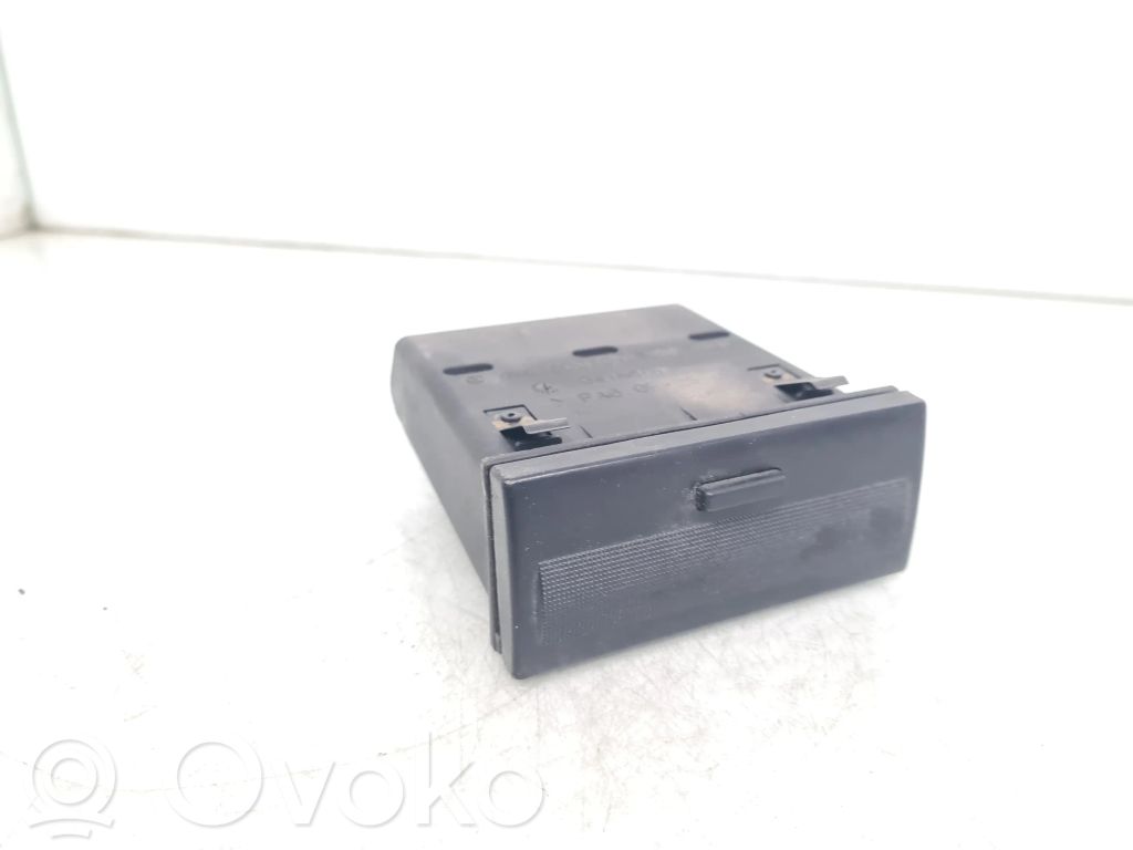 Audi A4 S4 B5 8D Box/scomparti cruscotto 