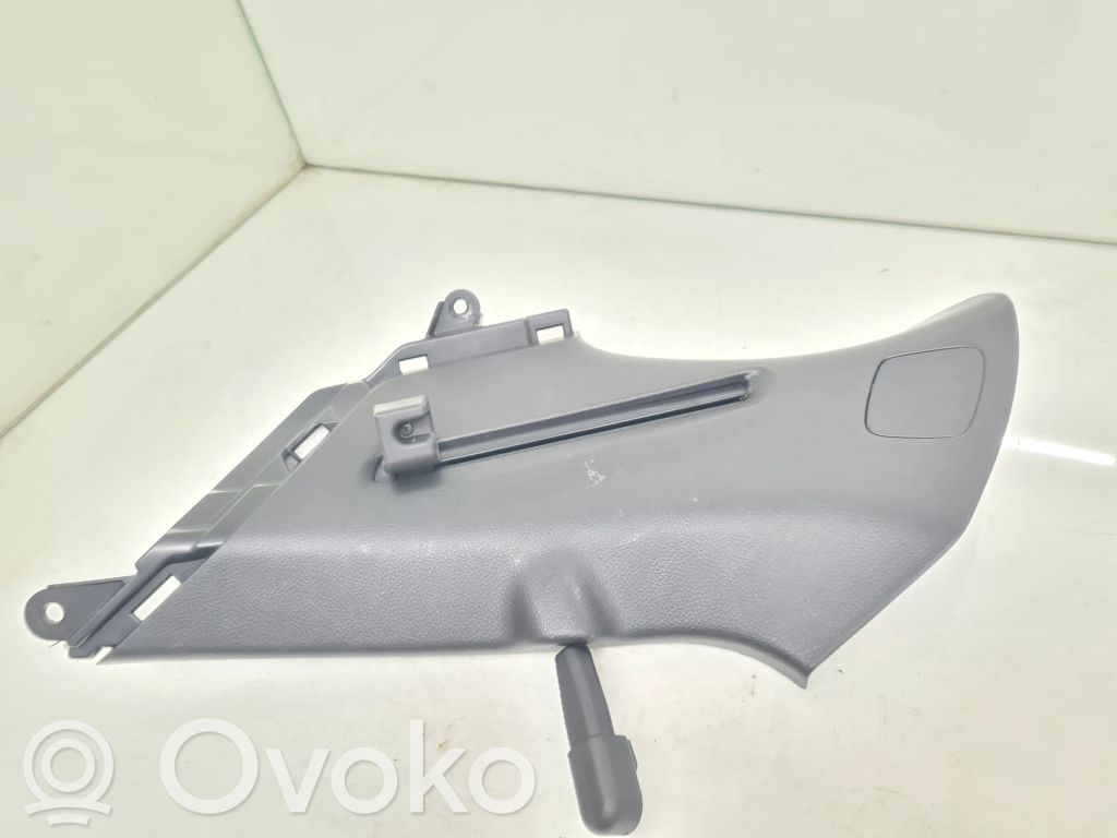 Mazda 6 (D)pillar trim (top) 