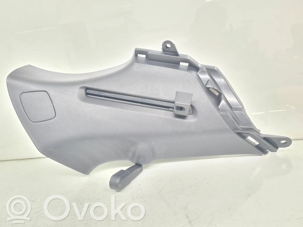 Mazda 6 (D)pillar trim (top) 