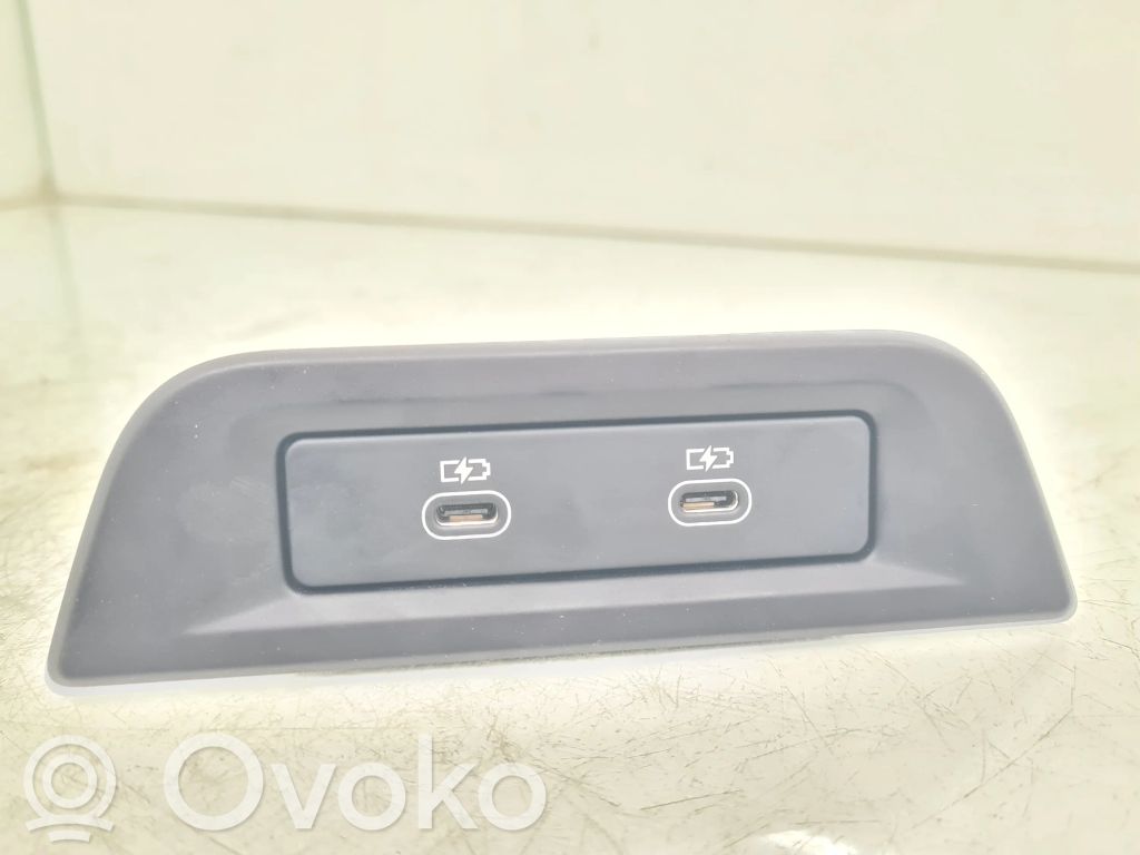 Enchufe conector USB   4N1035954