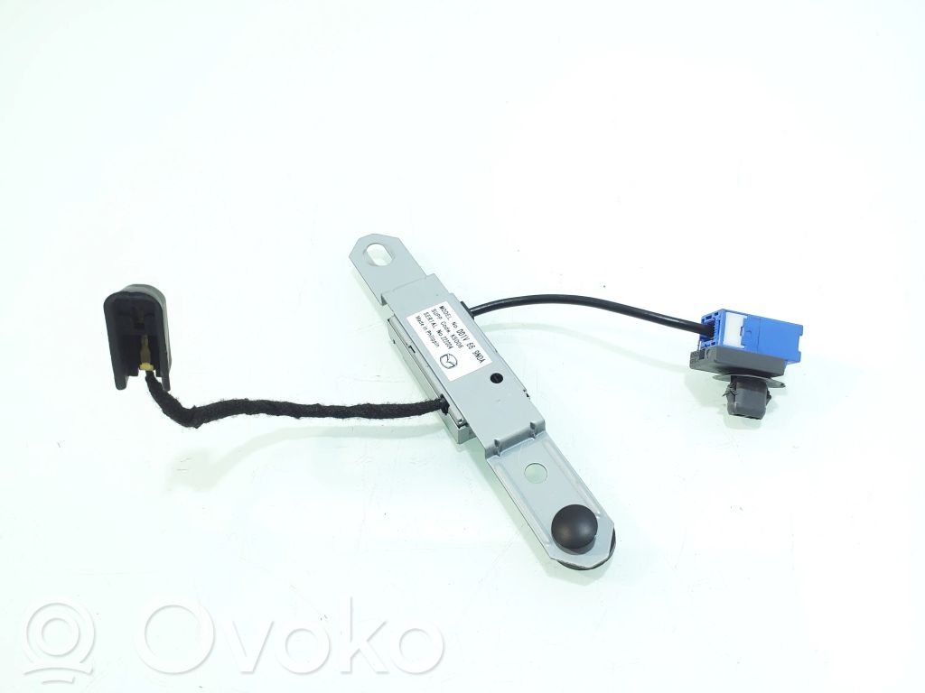 Mazda CX-3 Antenos stiprintuvas 
