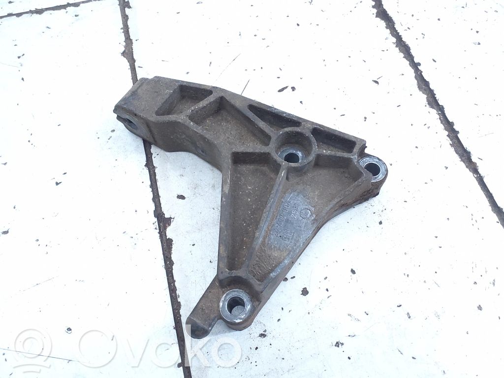 Opel Zafira A Gearbox mounting bracket 