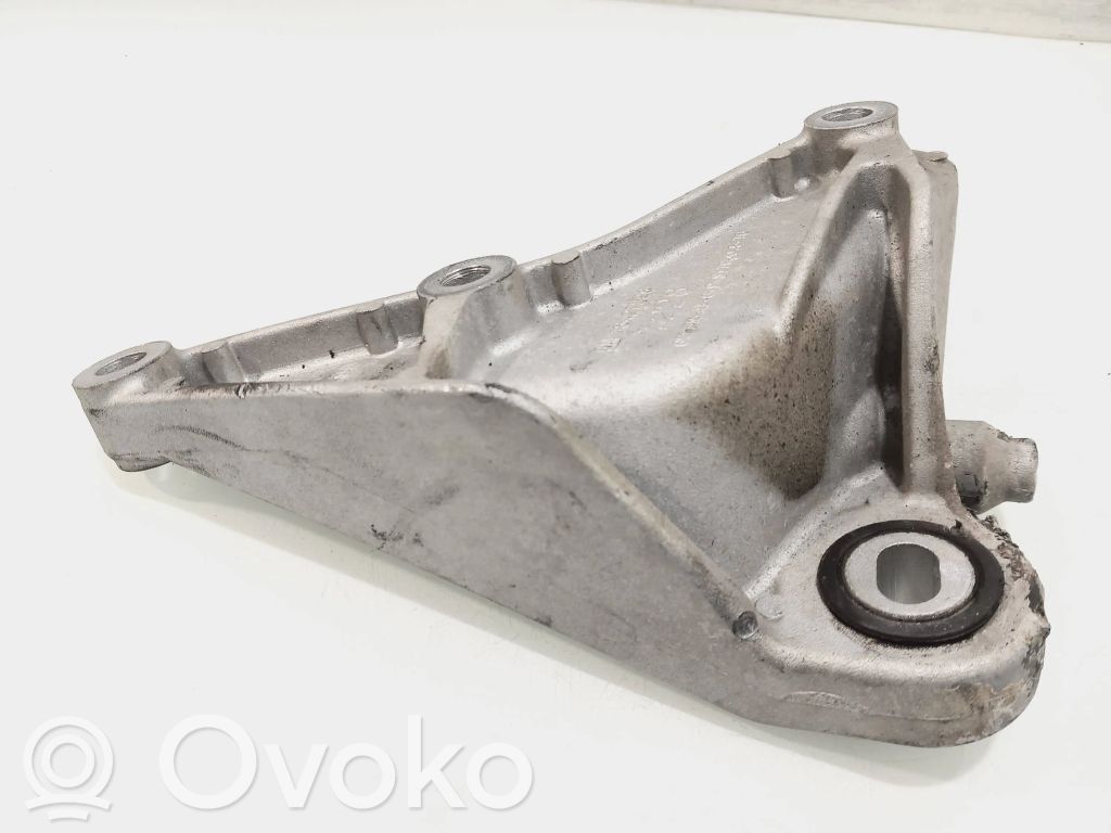 Opel Corsa E Gearbox mounting bracket 