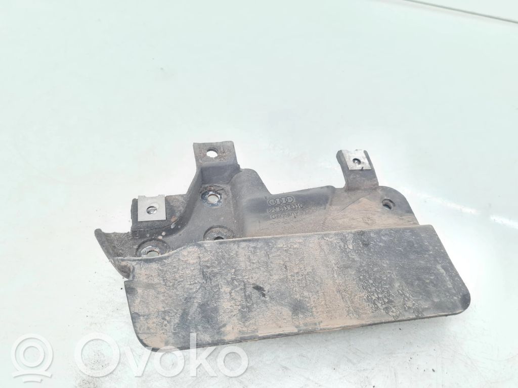 Guardabarro trasero   8P0853833C