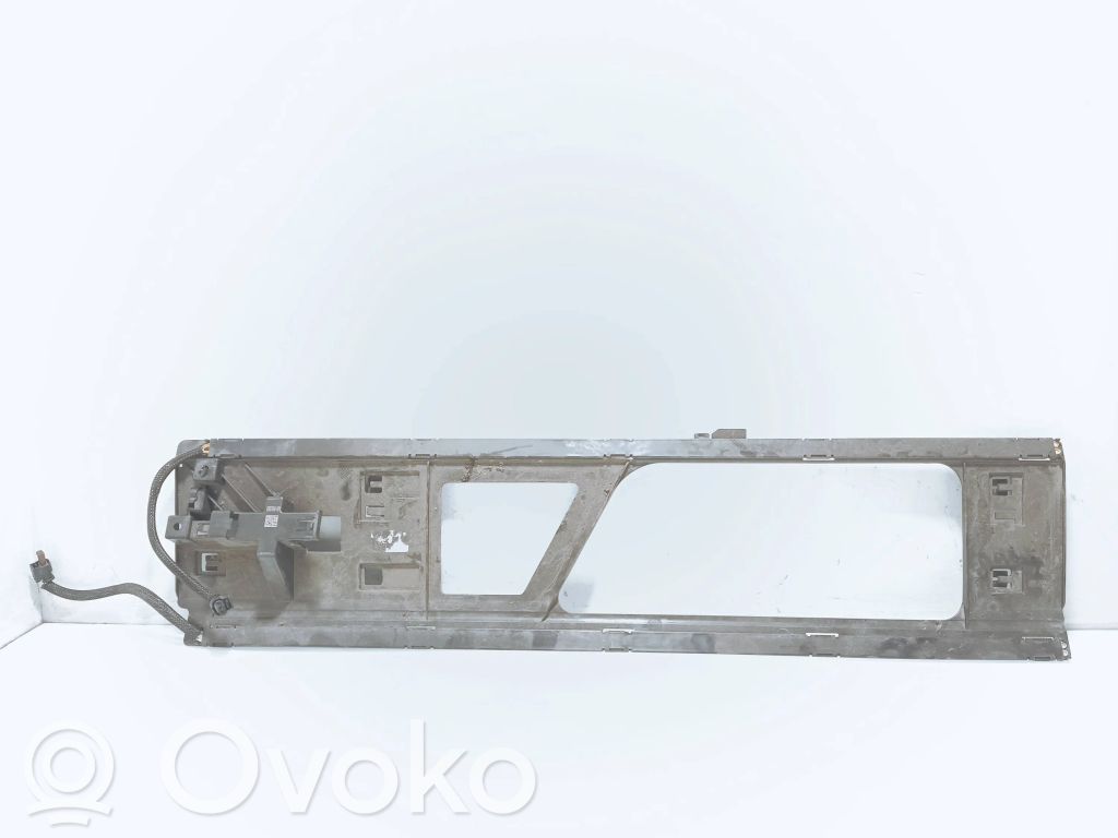 Polestar 2 Tailgate opening switch 