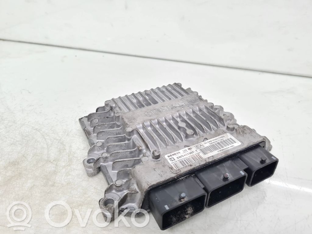 Peugeot 407 Engine control unit/module 