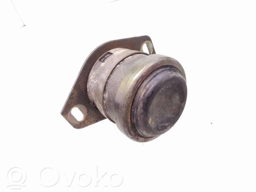 Engine mount bracket   CE42025221