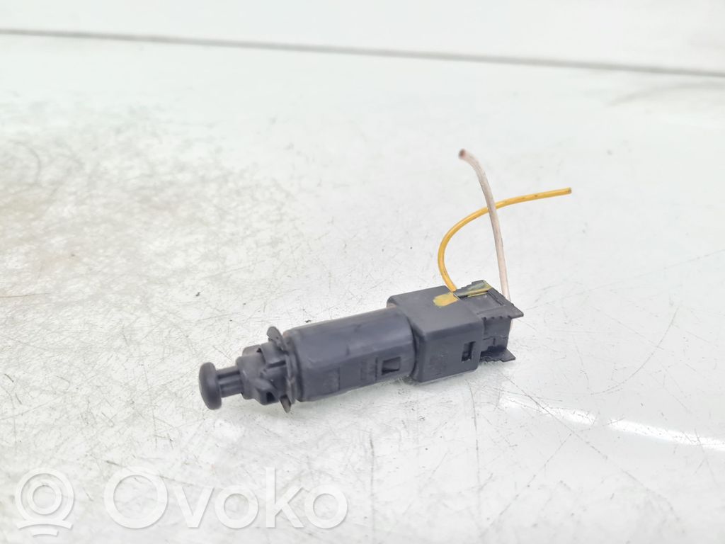 Opel Vivaro Brake pedal sensor switch 