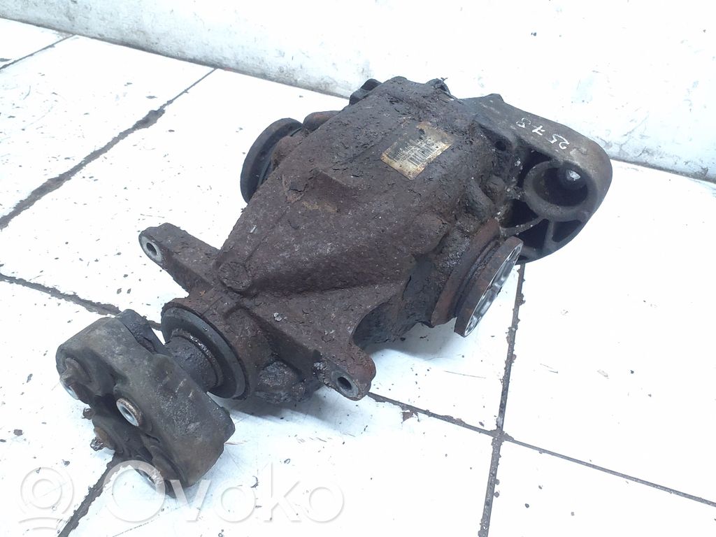 Hinterachsdifferential   7566225