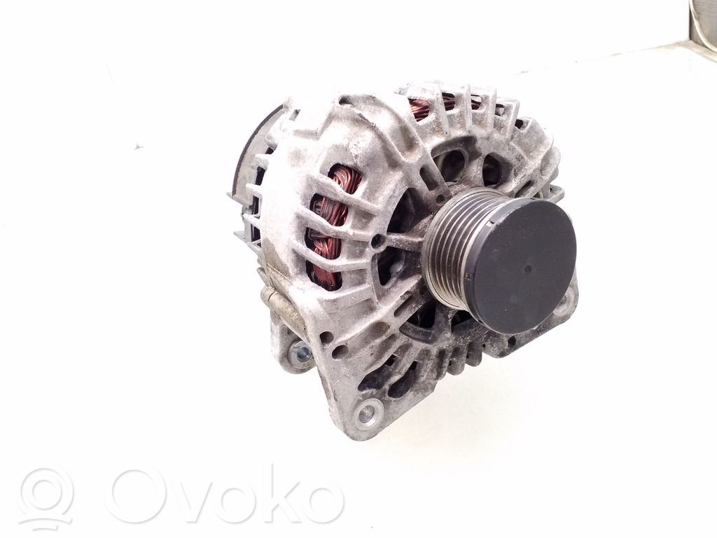 Renault Megane III Generator/alternator 