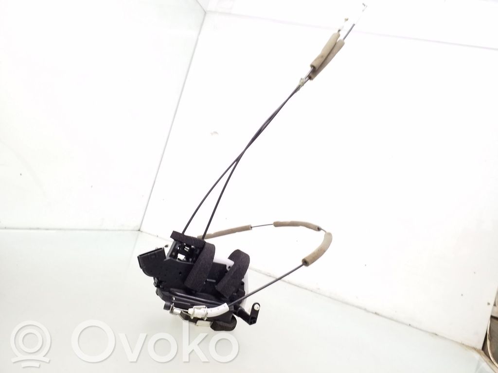 Nissan Juke I F15 Zamek drzwi przednich 