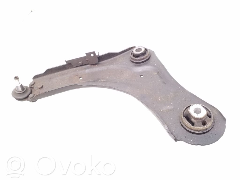 Renault Megane III Front lower control arm/wishbone 