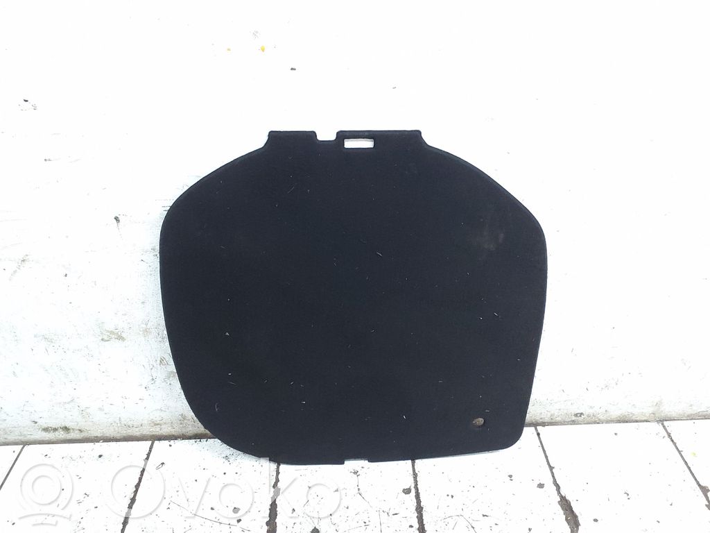 Trunk/boot floor carpet liner   7042140