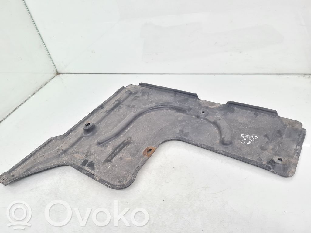 BMW 7 E65 E66 Capac/apărătoare spate inferioară 