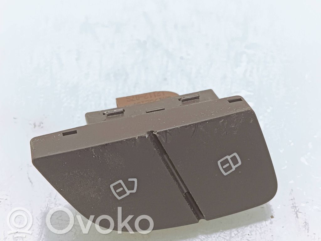 Audi A1 Central locking switch button 