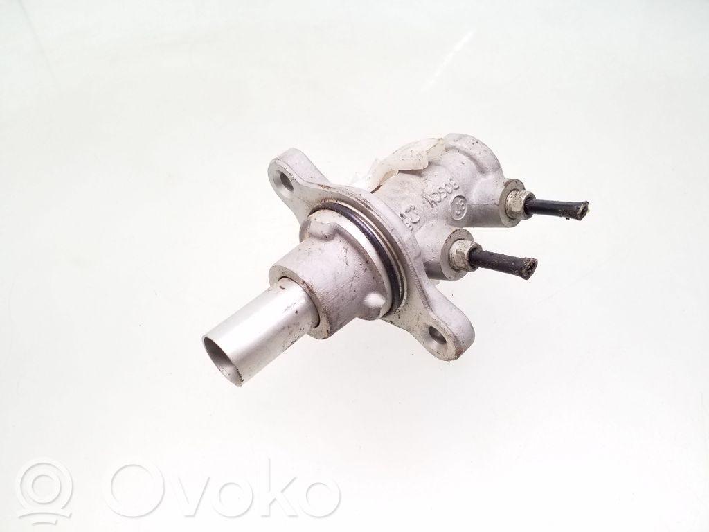 Opel Corsa E Pääjarrusylinteri 