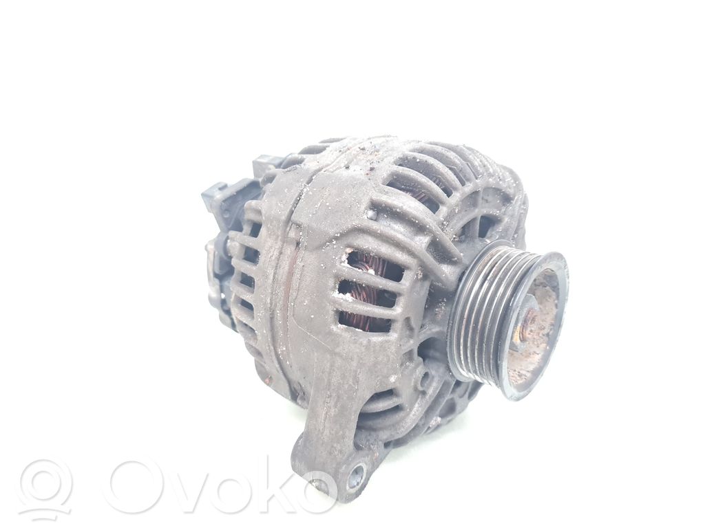 Audi A4 S4 B6 8E 8H Ģenerators 
