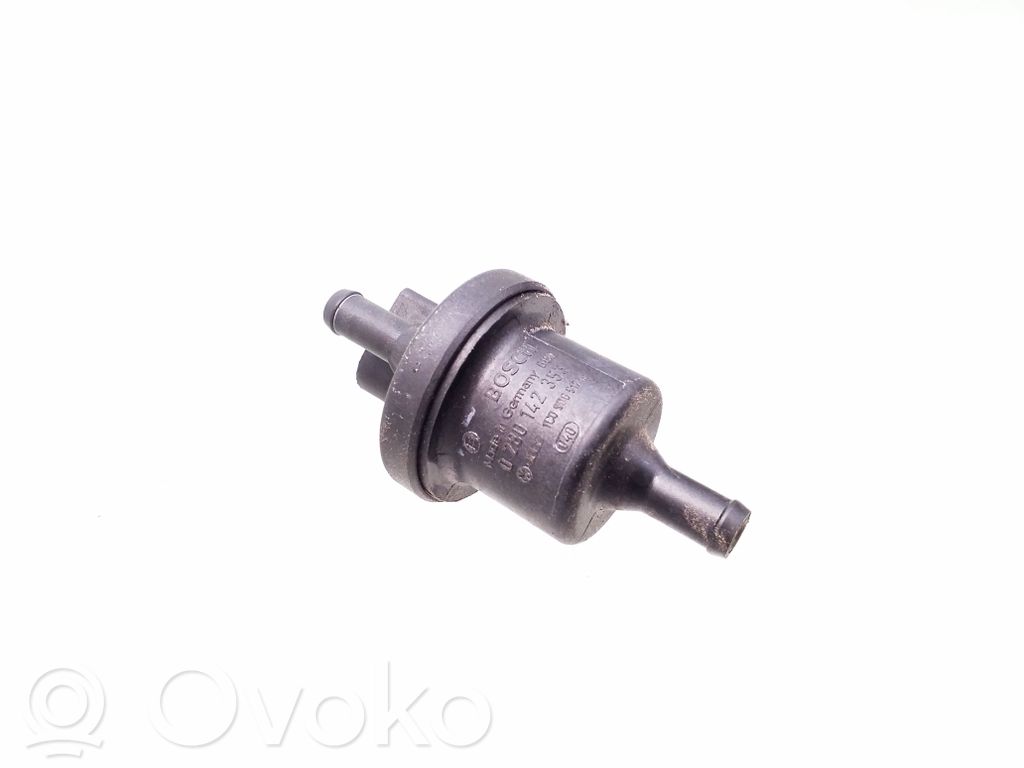 Audi A4 S4 B6 8E 8H Válvula de vacío (Usadas) 