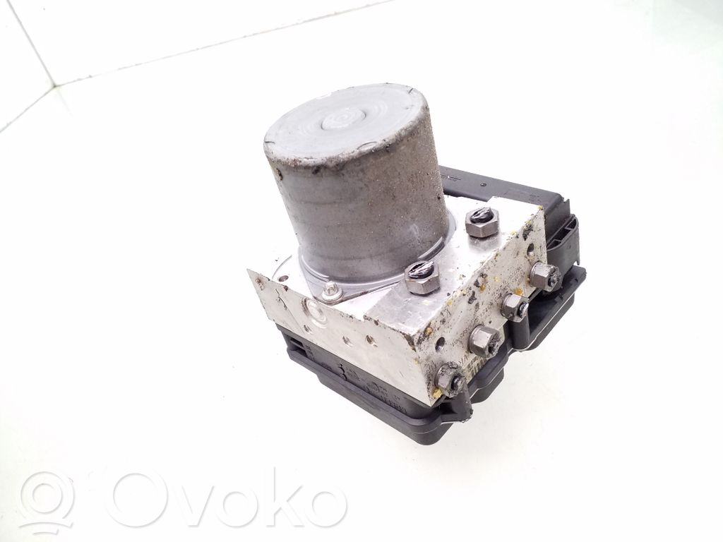 BMW X3 E83 ABS Pump 