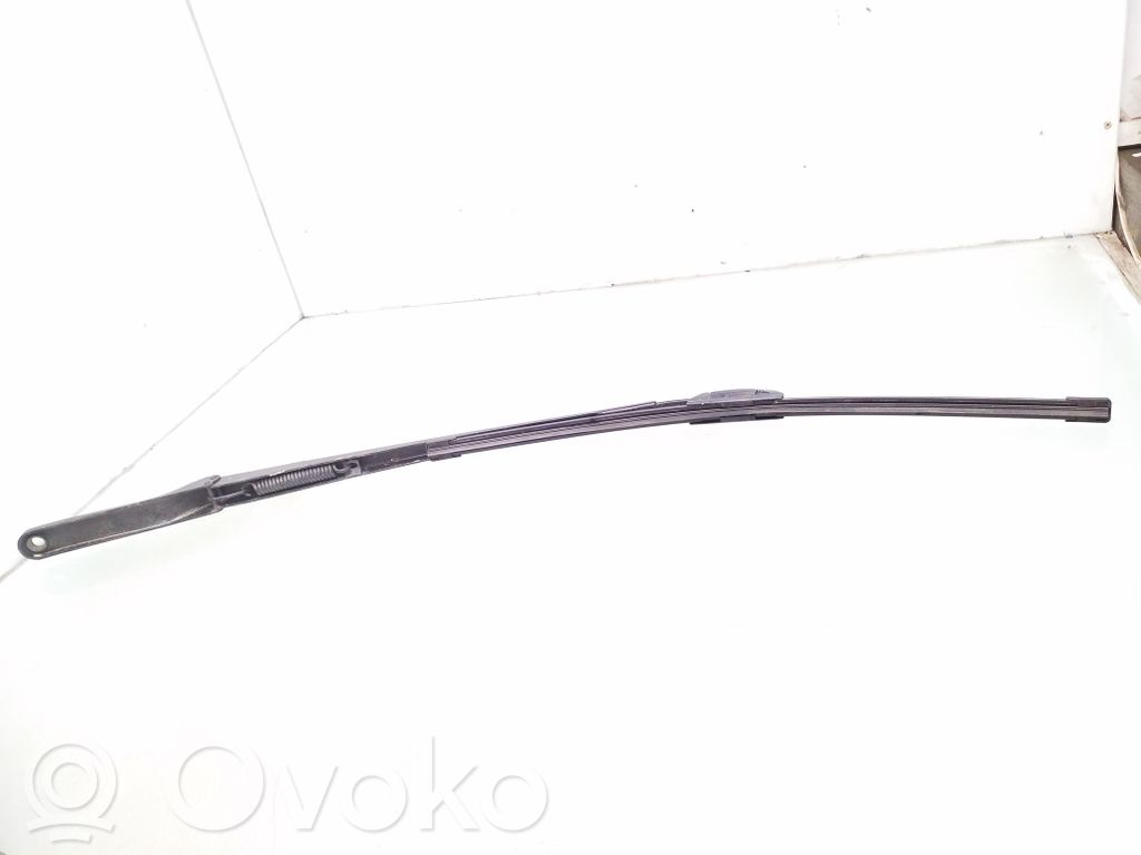 BMW X5 E53 Front wiper blade arm 