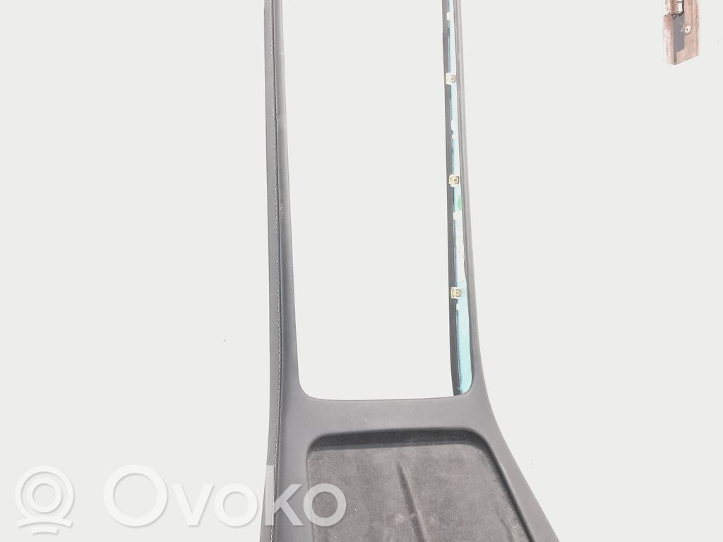 Tesla Model Y Inny elementy tunelu środkowego 