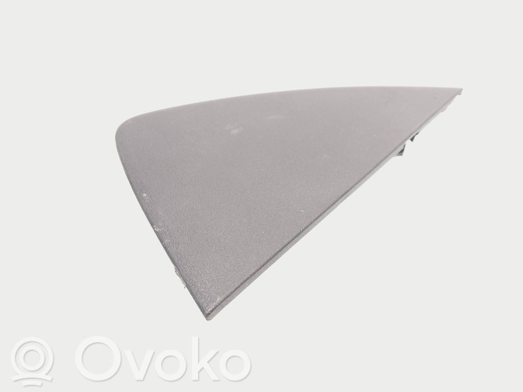 Tesla Model Y Panelės apdaila 