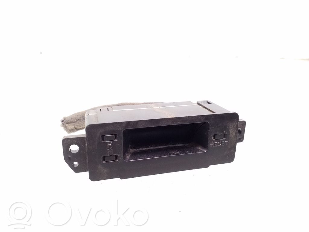 Mazda 323 Monitor/display/piccolo schermo 