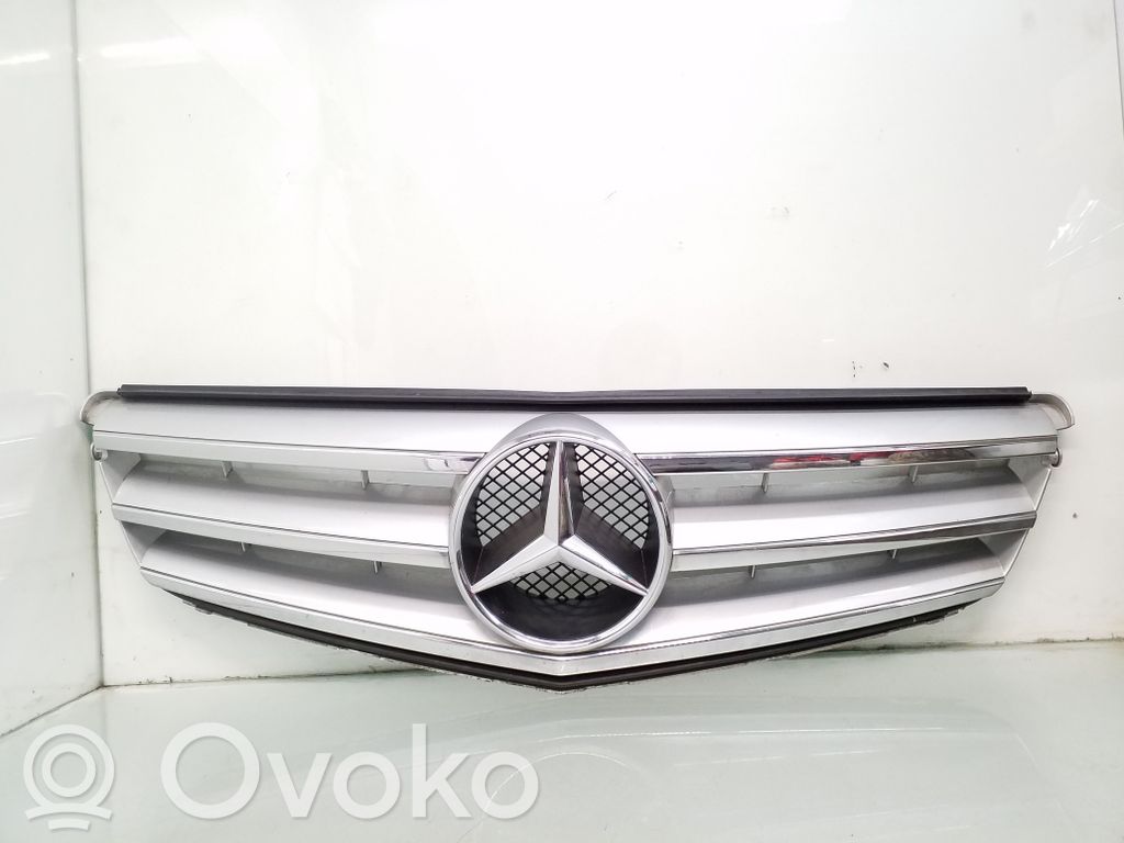 Mercedes-Benz C W204 Grilă radiator față