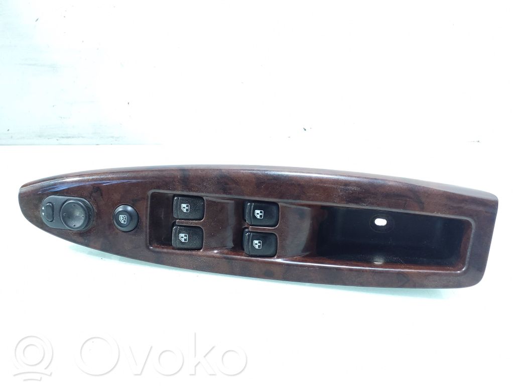 Daewoo Nubira Electric window control switch 