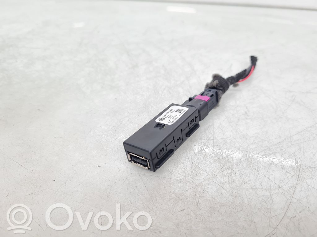 Skoda Octavia Mk3 (5E) Priză USB 