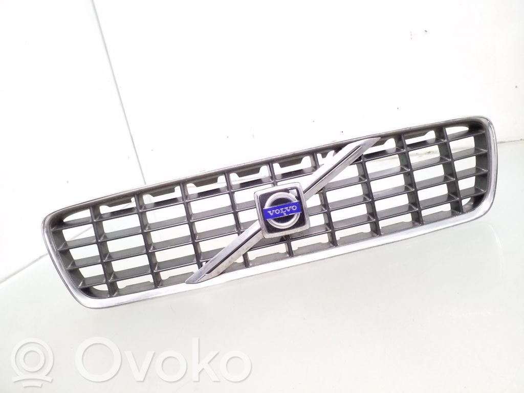 Volvo S60 Front bumper upper radiator grill 