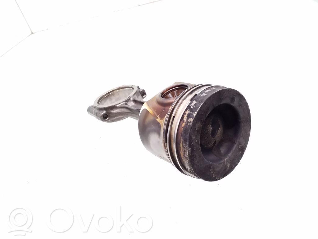 Piston avec bielle   04LA