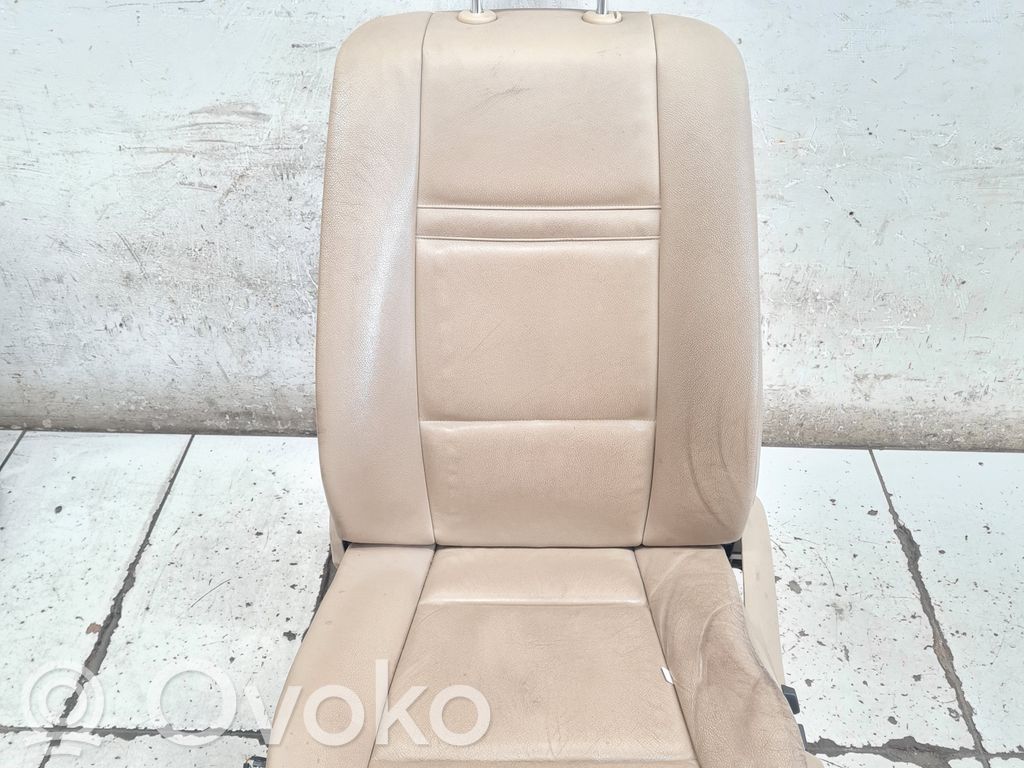 Kuljettajan istuin   6926435