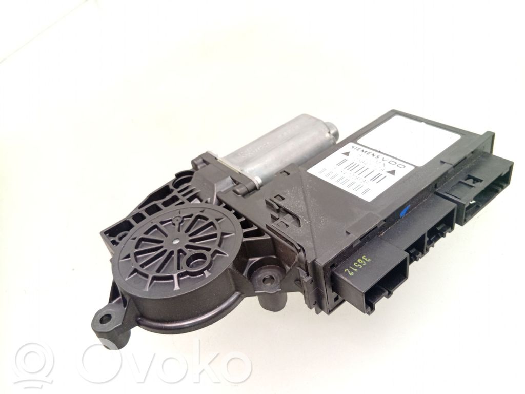 Audi A4 S4 B7 8E 8H Front door window regulator motor 