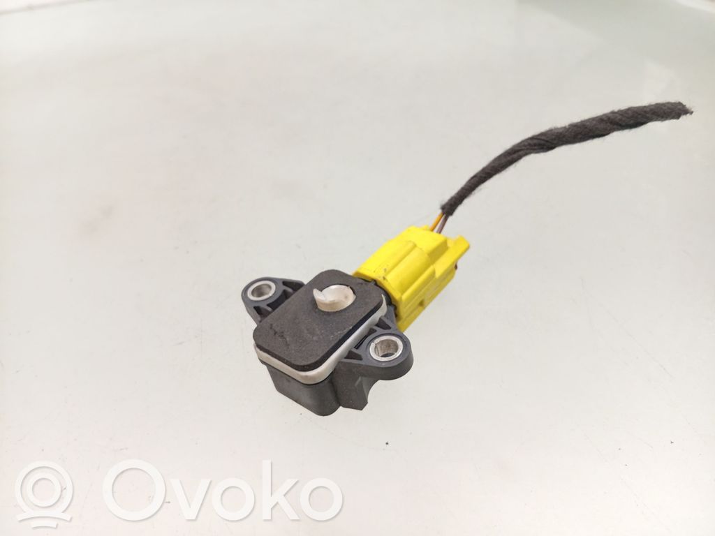 Audi A4 S4 B7 8E 8H Airbag deployment crash/impact sensor 