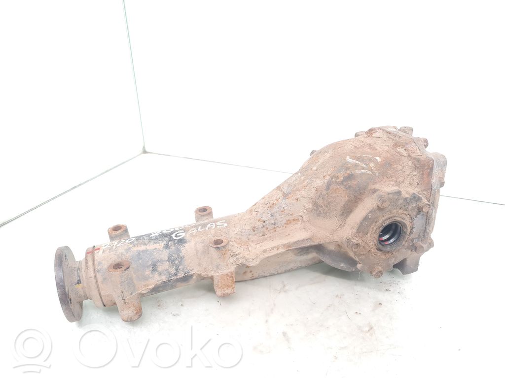 Subaru Forester SF Galinis reduktorius 