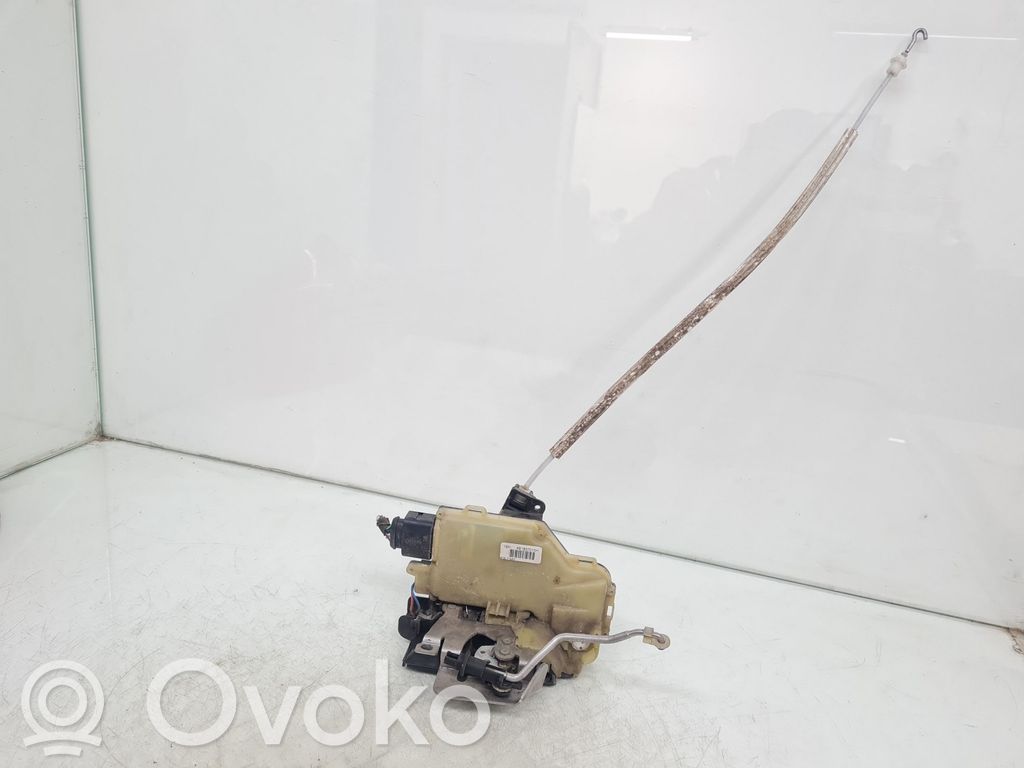 Audi A6 S6 C5 4B Zamek drzwi przednich 